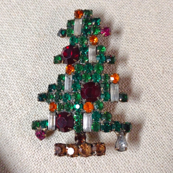 Weiss Christmas Tree Rhinestone Brooch - Picture 1 of 10
